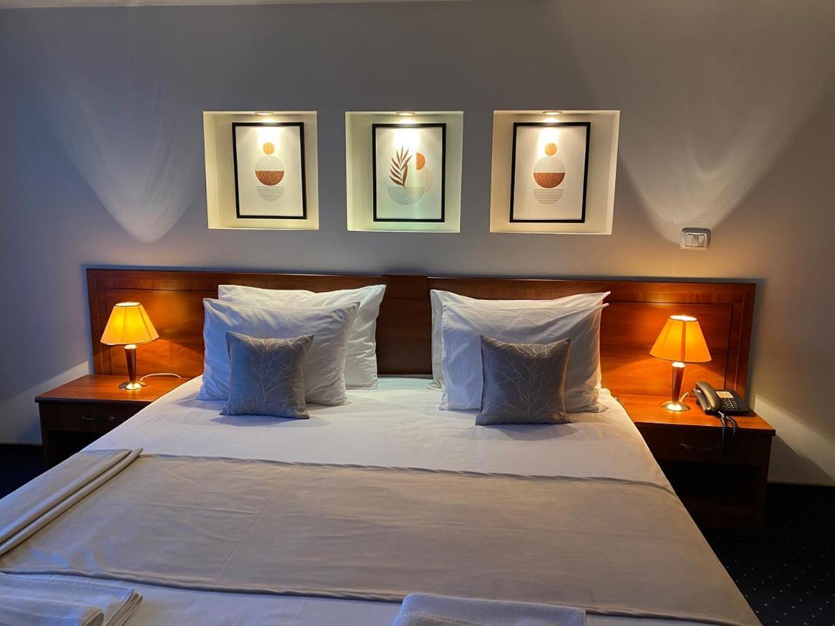 Hotel Excelsior Τιμισοάρα Εξωτερικό φωτογραφία