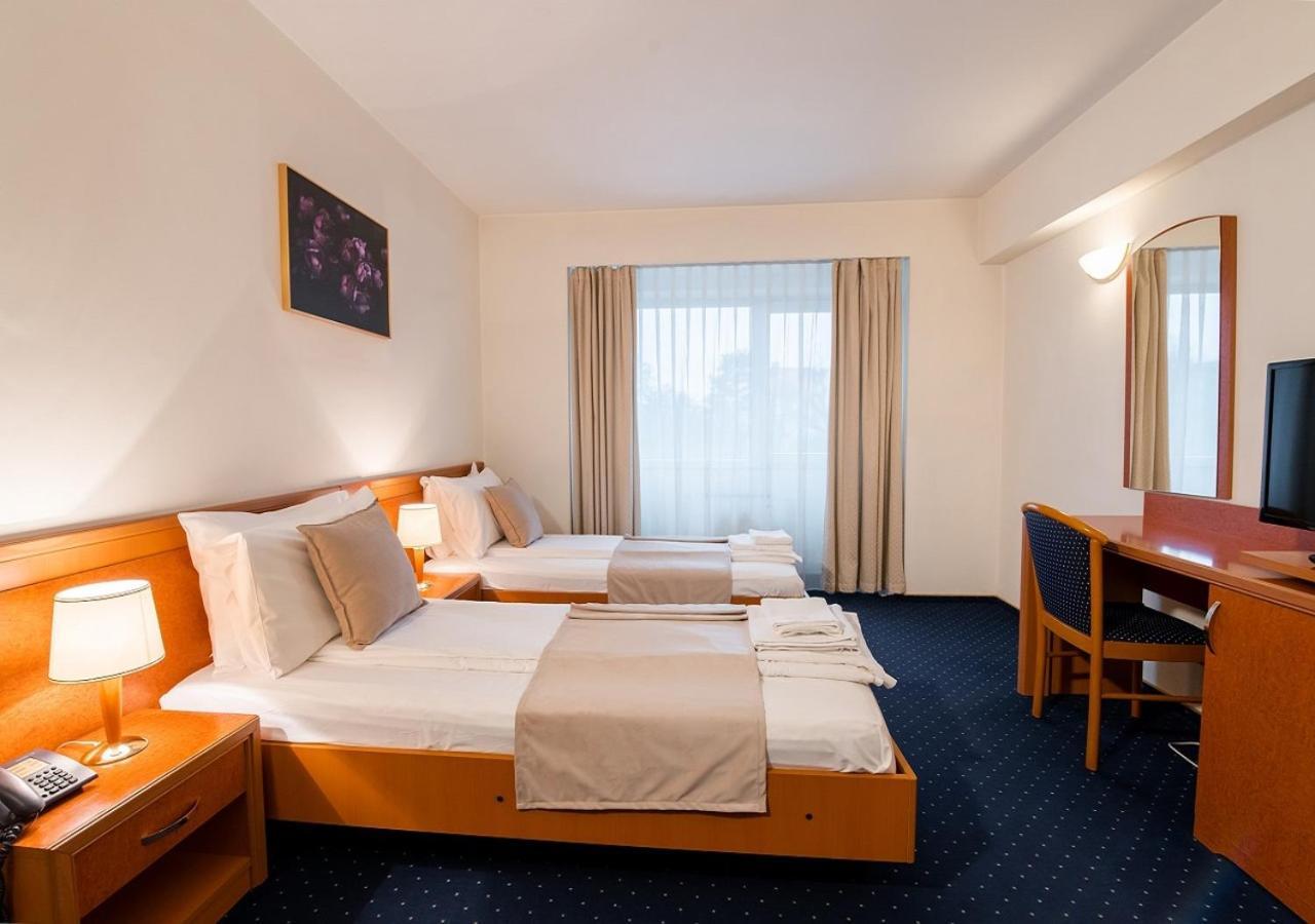 Hotel Excelsior Τιμισοάρα Εξωτερικό φωτογραφία