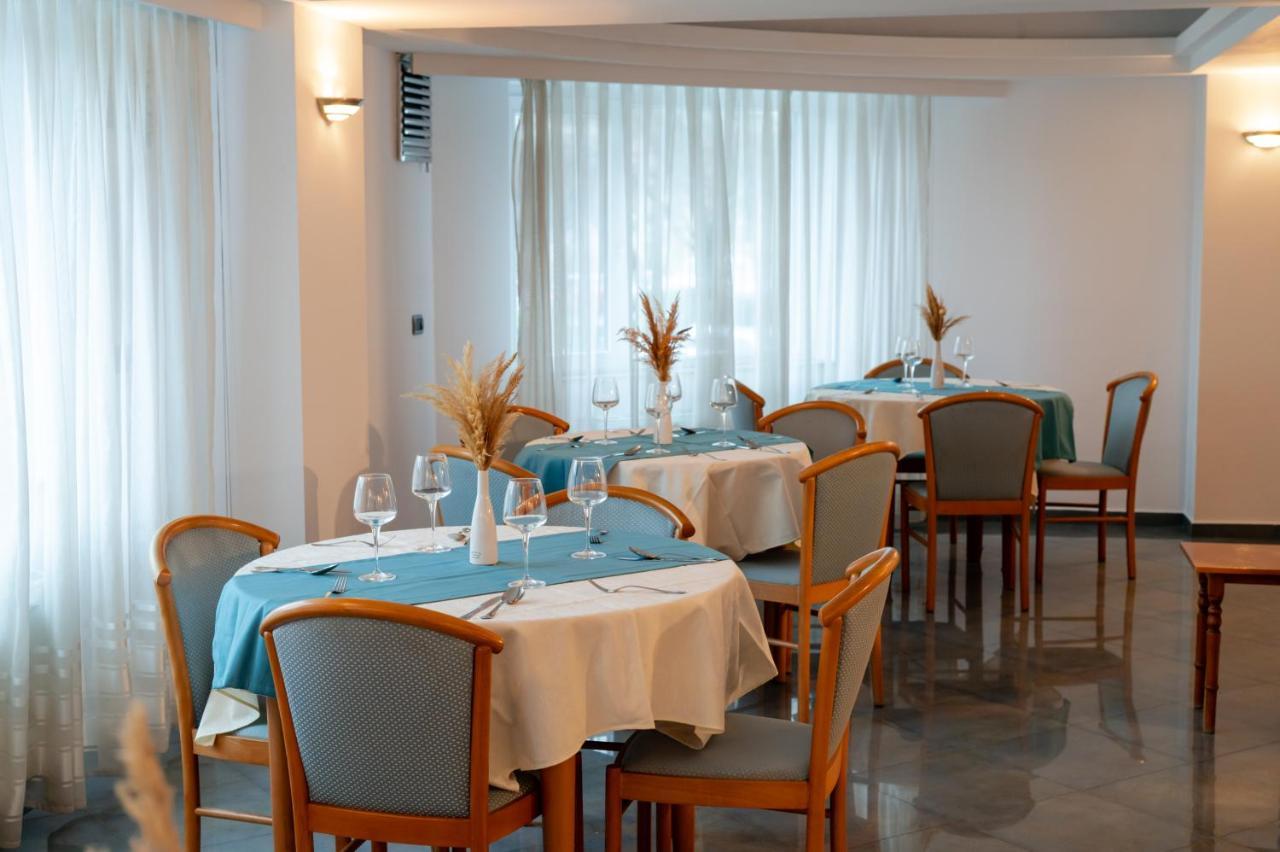 Hotel Excelsior Τιμισοάρα Εξωτερικό φωτογραφία