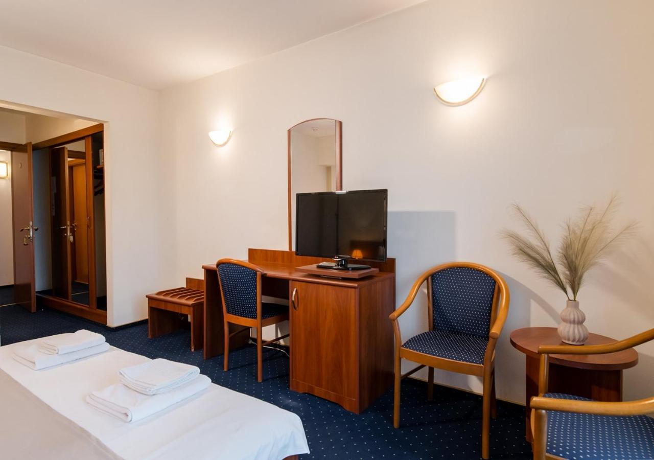 Hotel Excelsior Τιμισοάρα Εξωτερικό φωτογραφία
