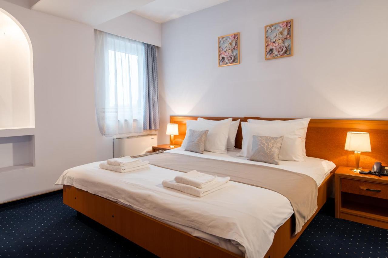 Hotel Excelsior Τιμισοάρα Εξωτερικό φωτογραφία