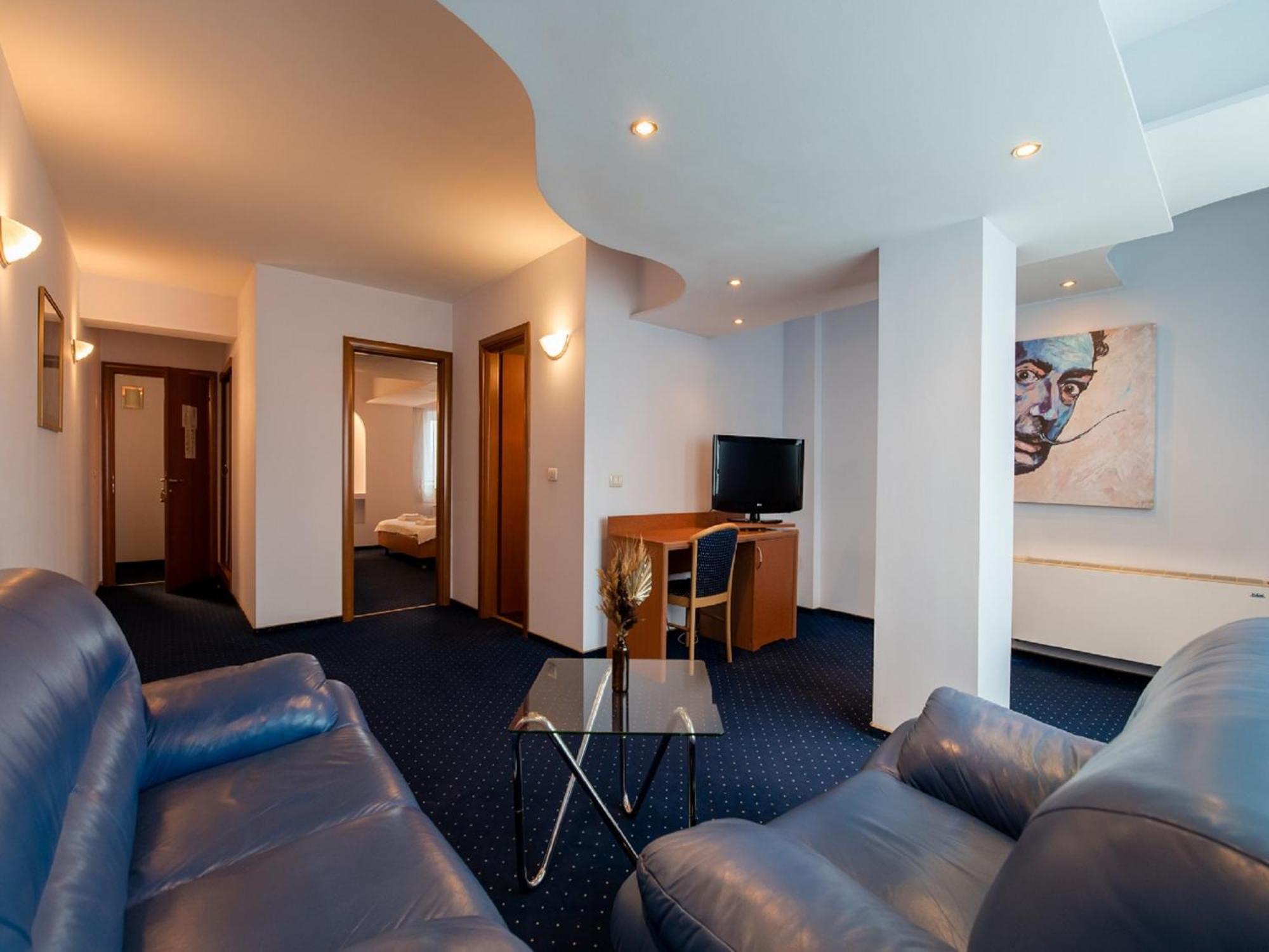 Hotel Excelsior Τιμισοάρα Εξωτερικό φωτογραφία