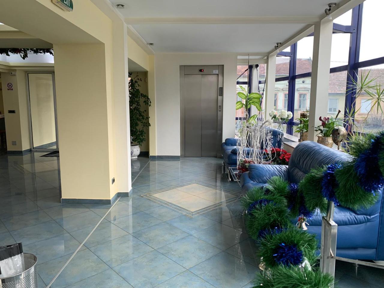 Hotel Excelsior Τιμισοάρα Εξωτερικό φωτογραφία