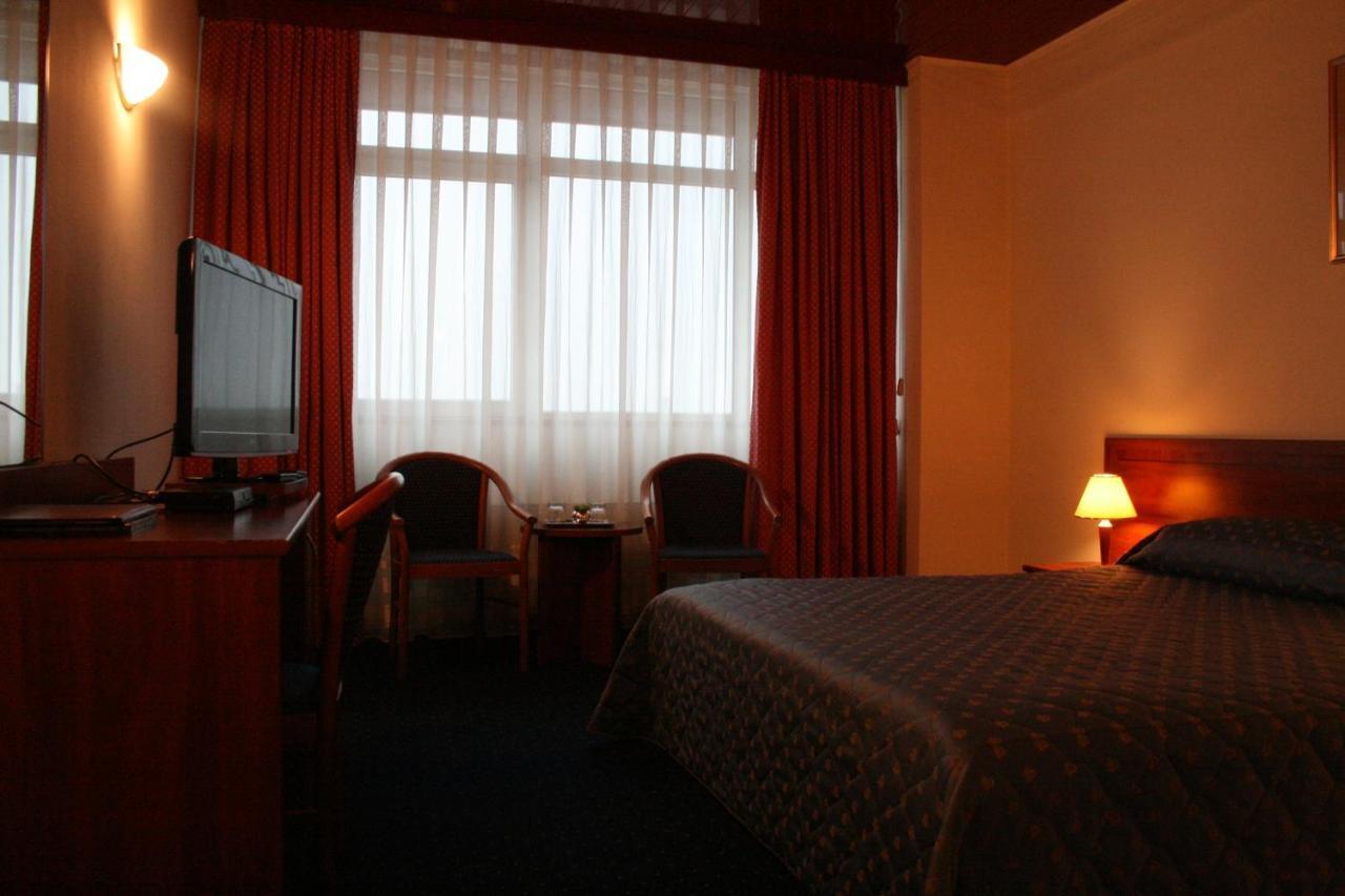 Hotel Excelsior Τιμισοάρα Εξωτερικό φωτογραφία